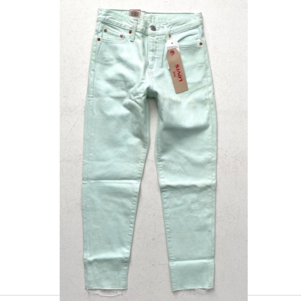 Levi's  Ankle & Cropped Jeans 28